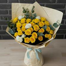 Букет цветов из:  Розы в Кармалиновской