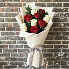 Букет цветов из:  Розы в Кармалиновской