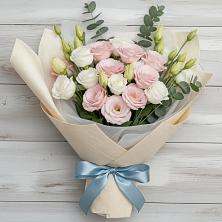 Букет цветов из:  Лизиантусы в Кармалиновской