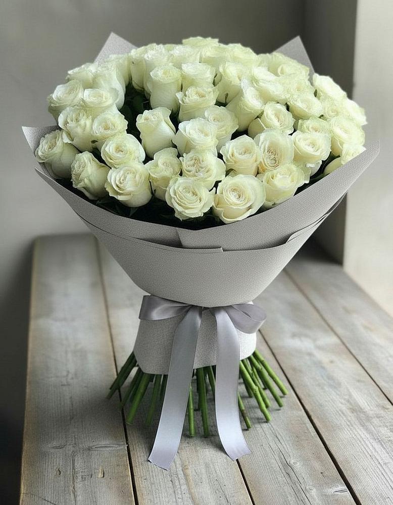 Букет 35 Белых роз в Кармалиновской