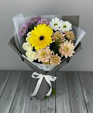 Букет цветов из:  Розы, Герберы и Хризантемы в Кармалиновской