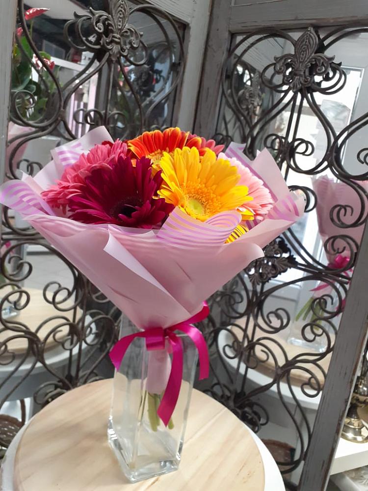 Букет цветов из: Герберы в Кармалиновской