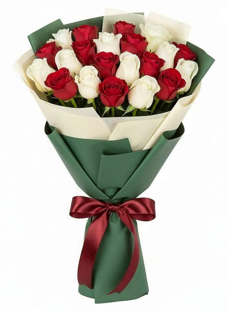 Букет Микс из красных и белых роз в Кармалиновской