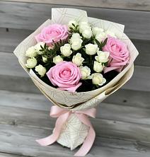 Букет цветов из:  Розы в Кармалиновской