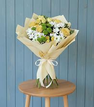 Букет цветов из:  Хризантемы и Розы #REPLACE_PRED# Кармалиновской